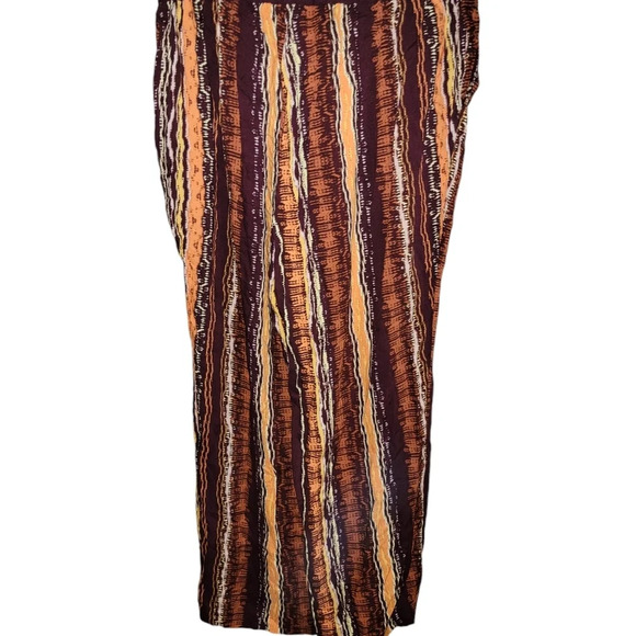 Plus size wide leg pants - Picture 2 of 2